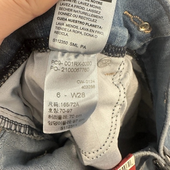 Levi Strauss Straight Leg Jeans Classic Blue | Women’s Size 6 | New With Tags - Picture 9 of 9